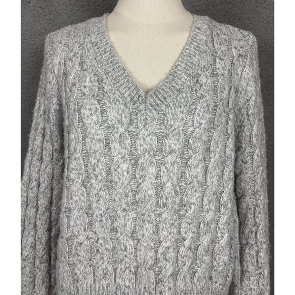 Planet Heart Juniors' Women's Cable Knit V-Neck Distressed Sweater Large NWT's. - Picture 2 of 8